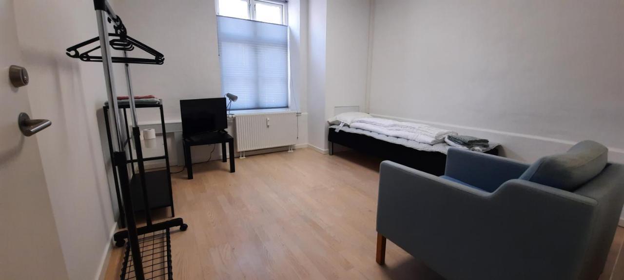 Private Room In A Shared Apartment 오덴세 외부 사진