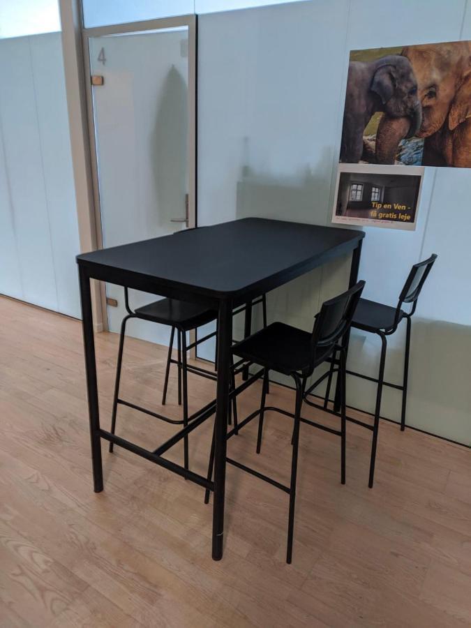 Private Room In A Shared Apartment 오덴세 외부 사진