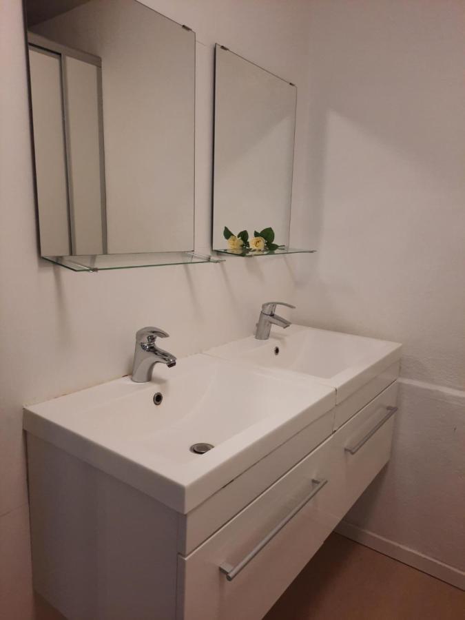 Private Room In A Shared Apartment 오덴세 외부 사진